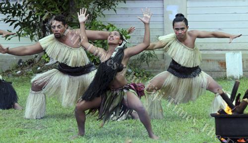 Rako dancers