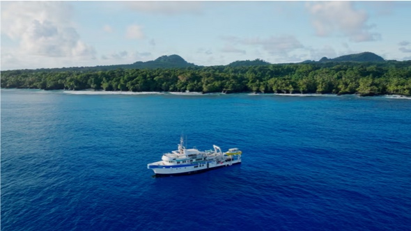 Expedition Vessel