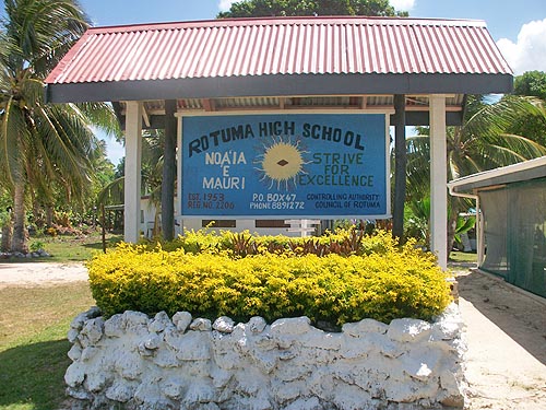 Entrance to RHS grounds